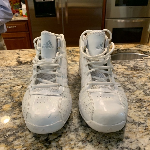 white adidas gym shoes